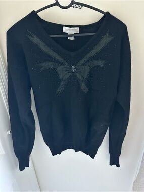 Justin Boots Black V-Neck Sweater with Bow Applique